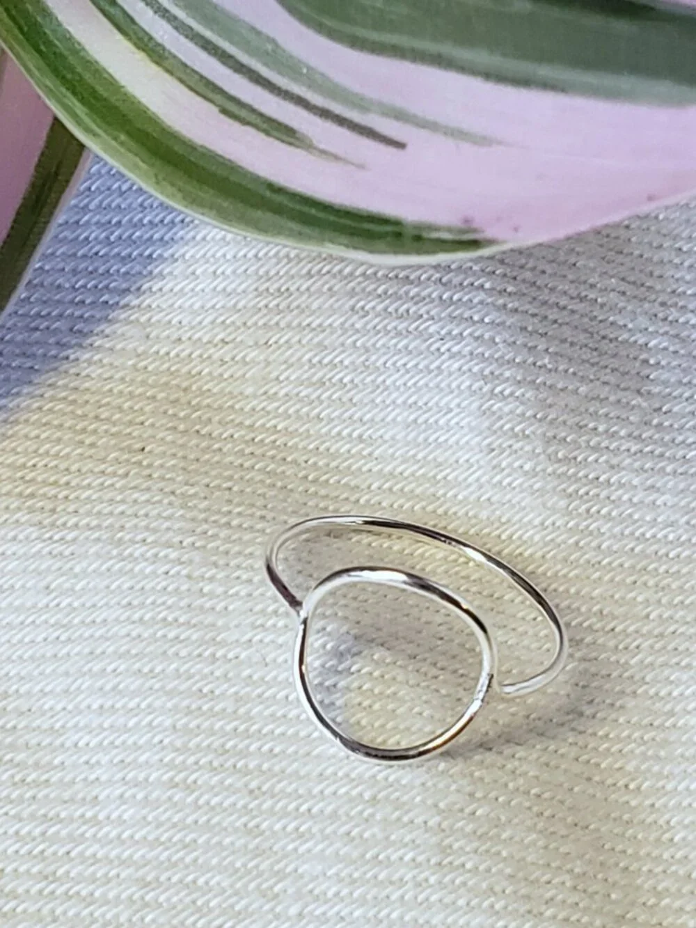Sterling Silver Ring Wire Circle Outline Size sz6 Fairy Boho Dainty Delicate 925